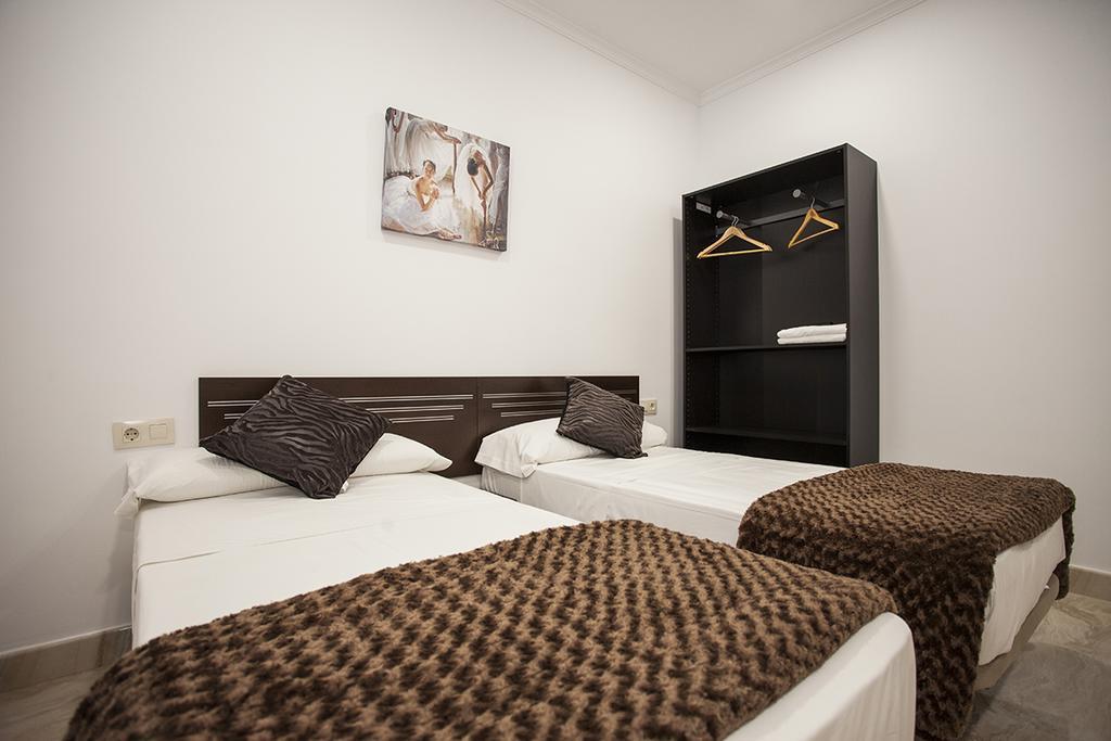Interior Double Room 2 beds